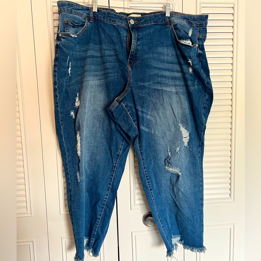 Eloquii Distressed Blue Ankle Jeans